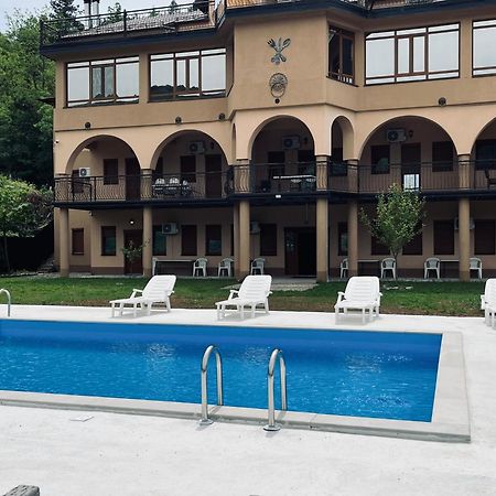 Hotel Noor Кониц Экстерьер фото