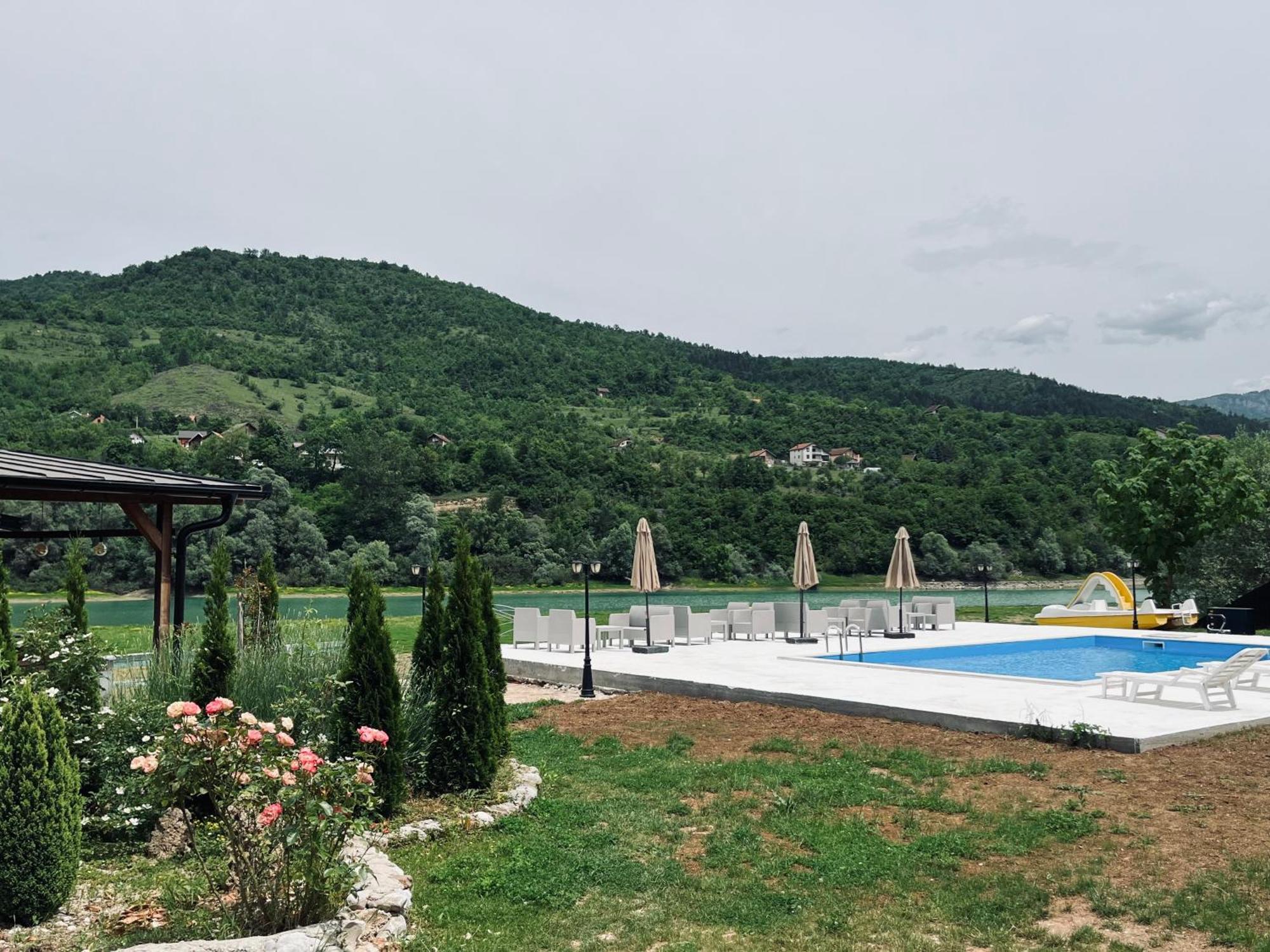 Hotel Noor Кониц Экстерьер фото